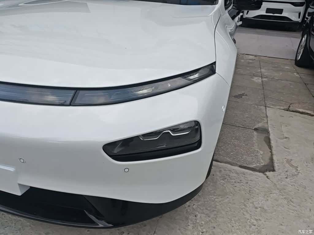 Xpeng P7, 2022 24