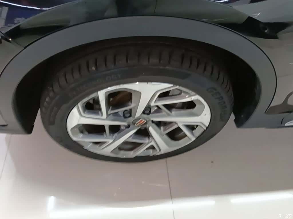 Hongqi HS7, 2022 23