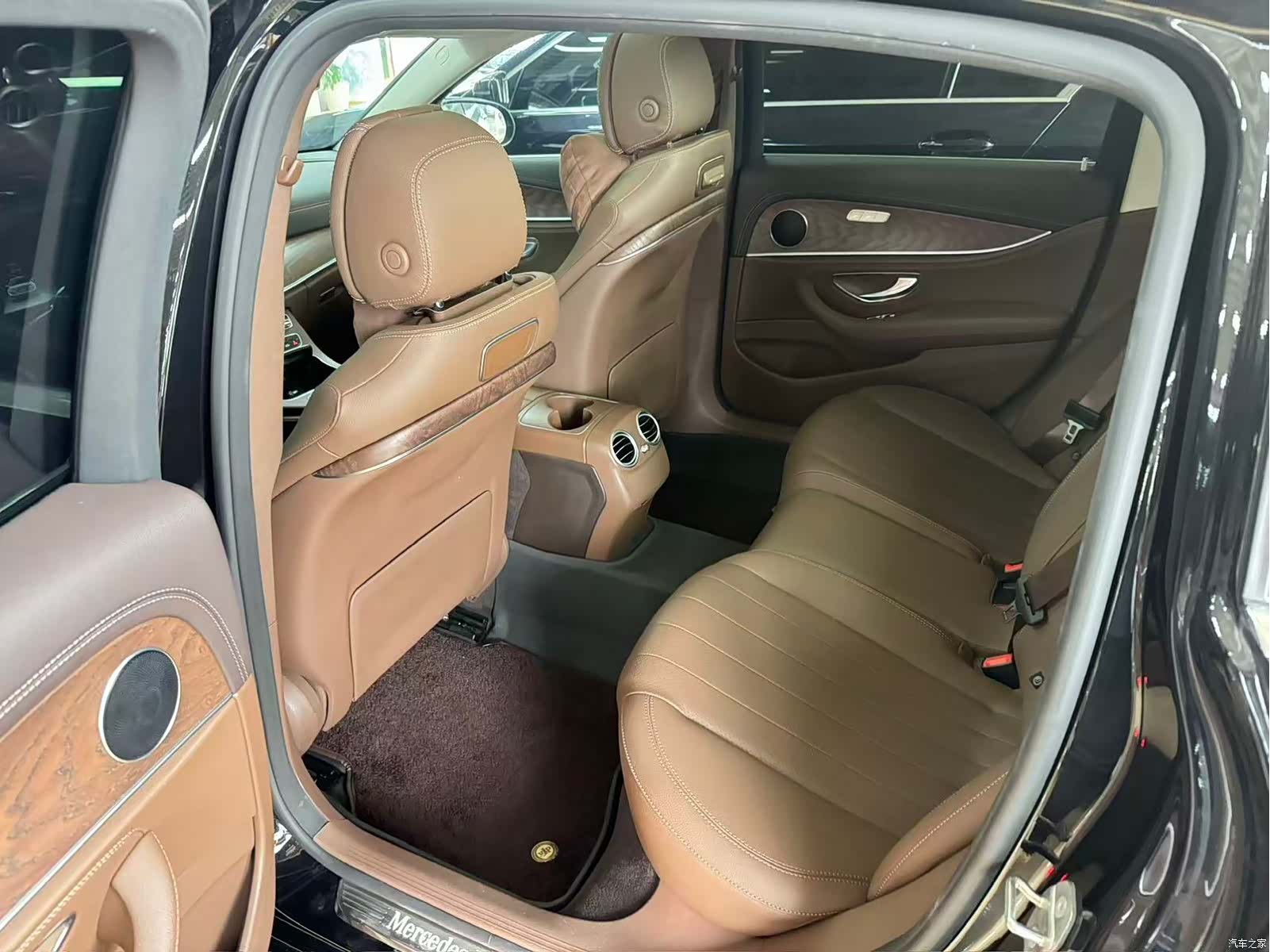 Mercedes-Benz E-Class, 2020 8