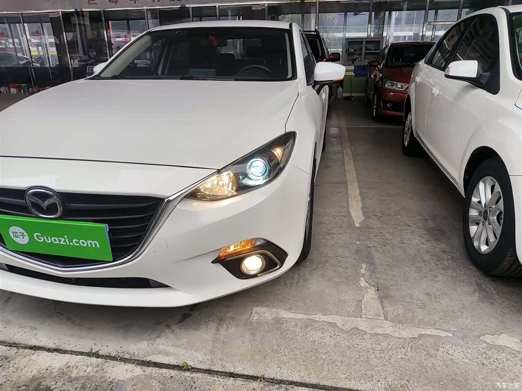 Mazda Mazda3, 2015 24
