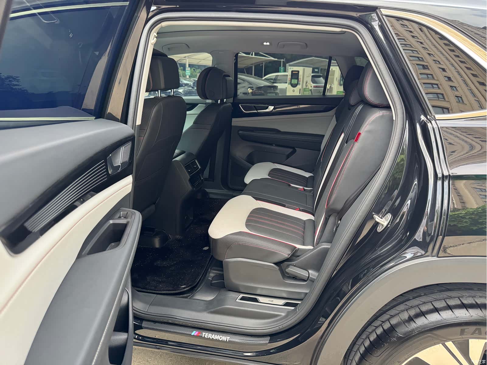 Volkswagen Teramont X, 2023 все фото