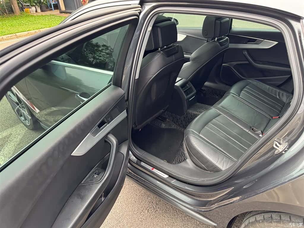 Audi A4L, 2021 21