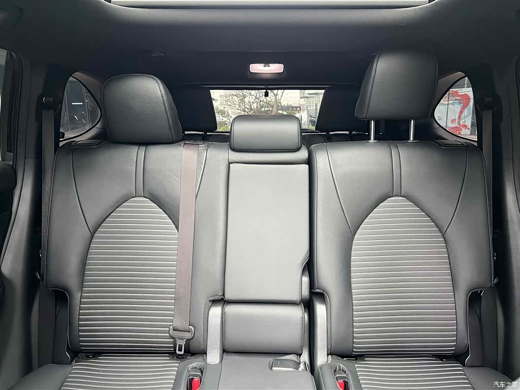 Toyota Crown, 2022 22