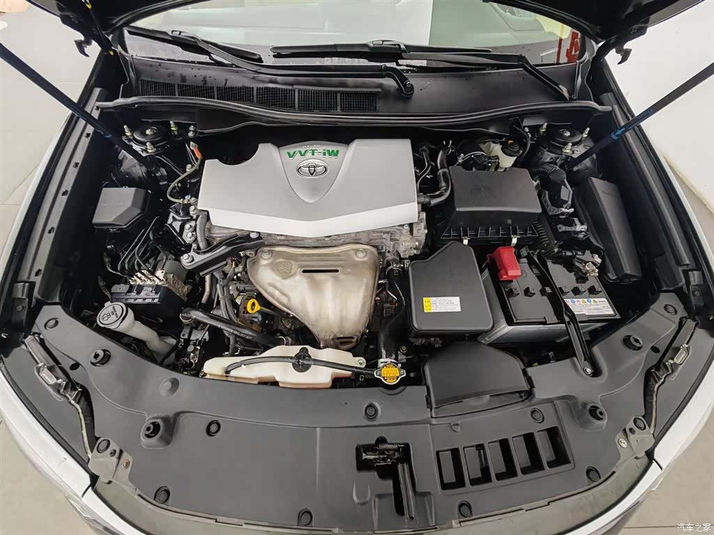 Toyota Camry, 2015 6