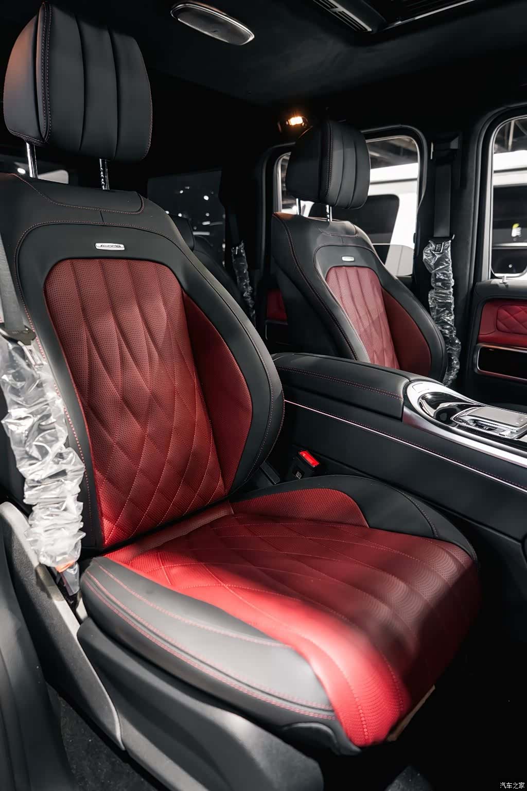 Mercedes-Benz G-Class, 2026 20