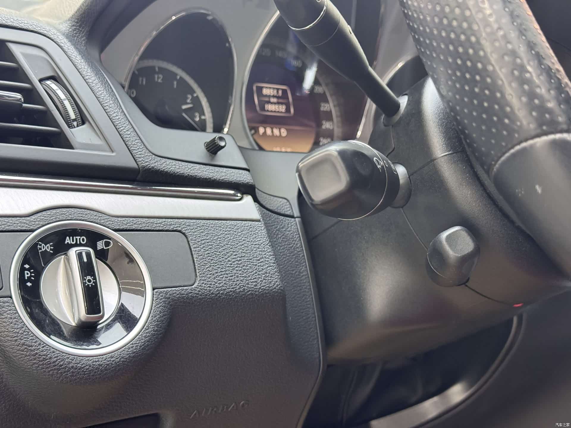 Mercedes-Benz E-Class, 2012 8