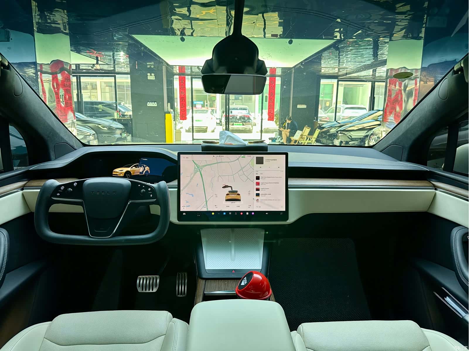 Tesla Model X, 2023 10