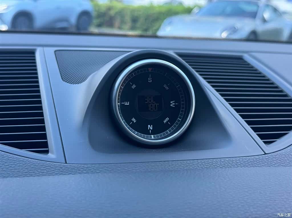 Porsche Macan, 2016 11