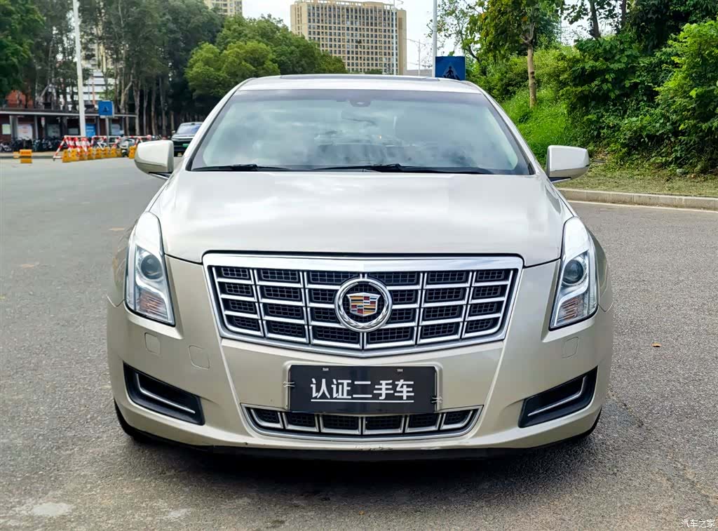 Cadillac XTS, 2014 2