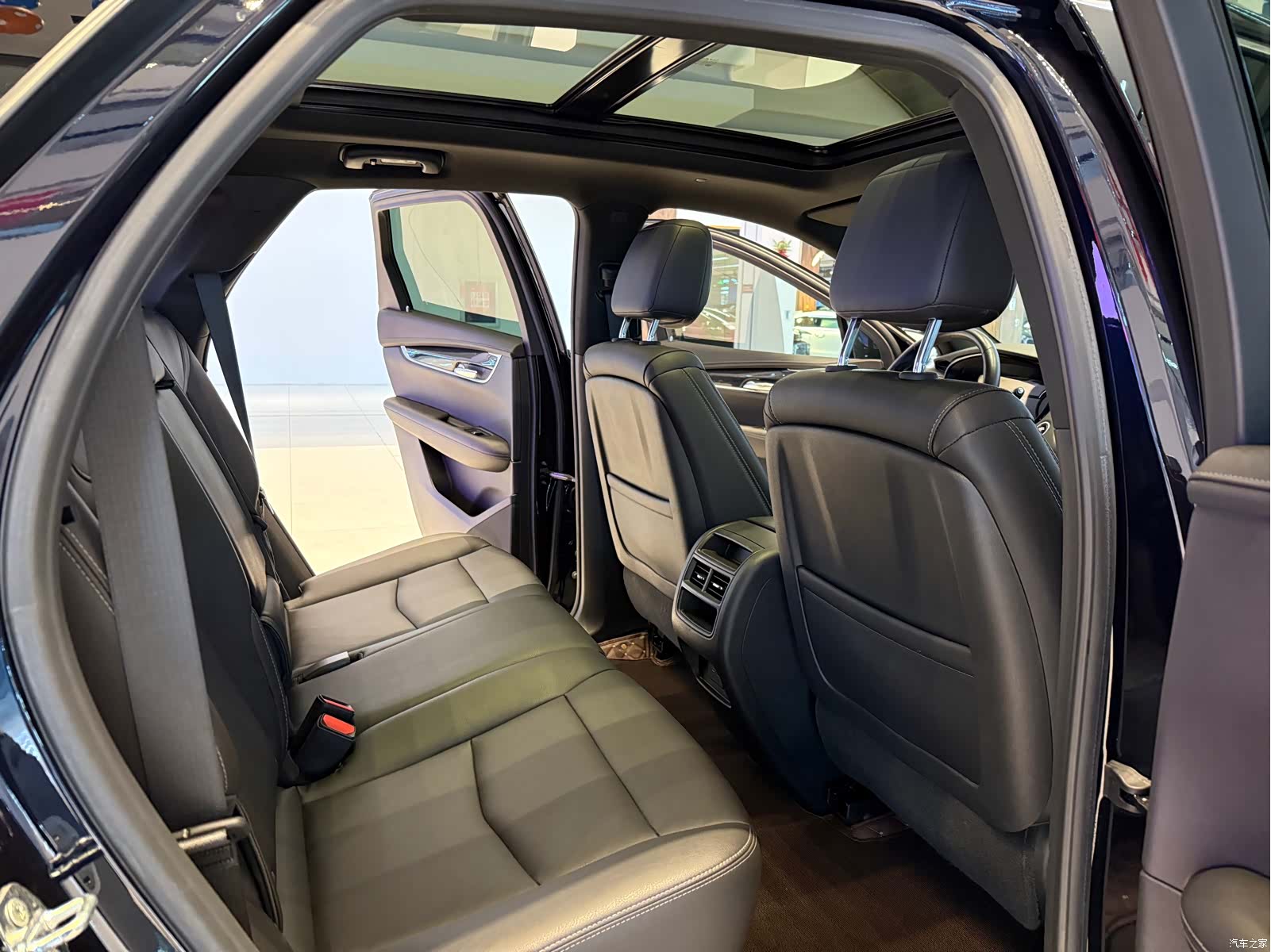 Cadillac XT5, 2022 11