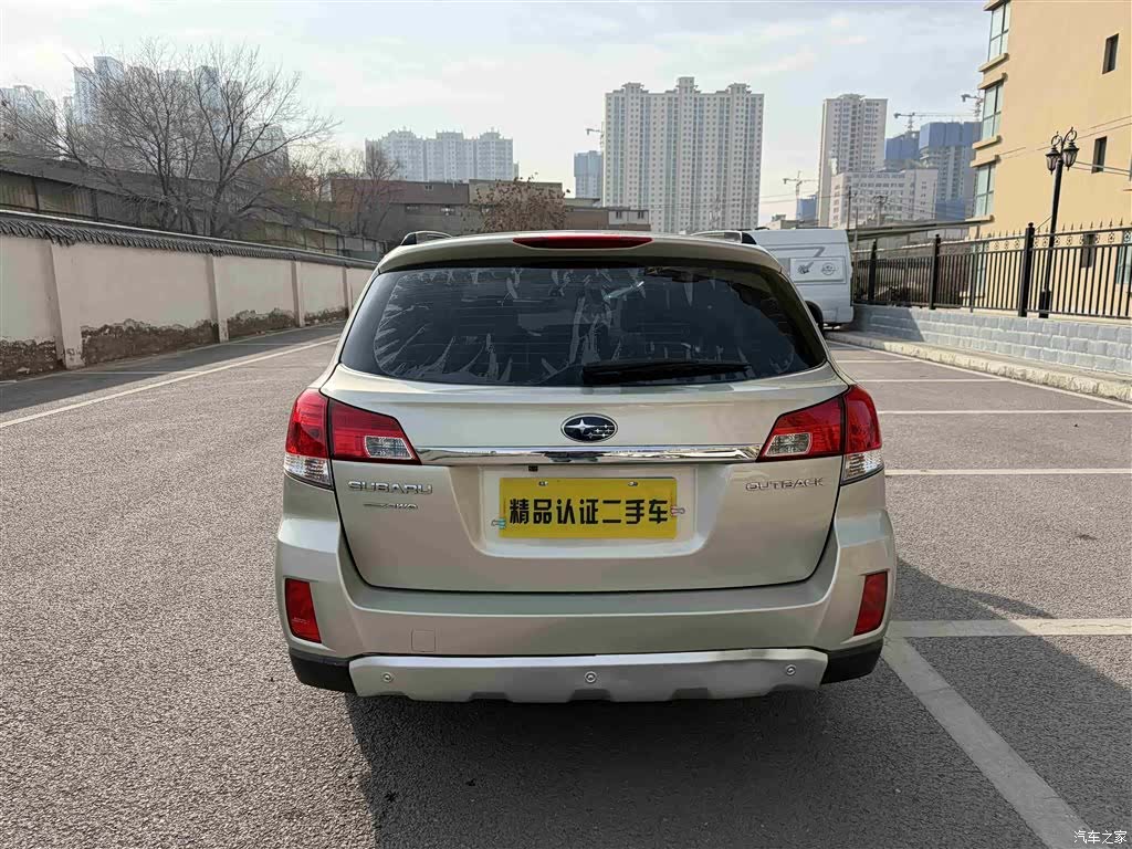Subaru Outback, 2011 16