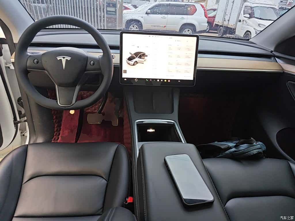Tesla Model Y, 2023 10