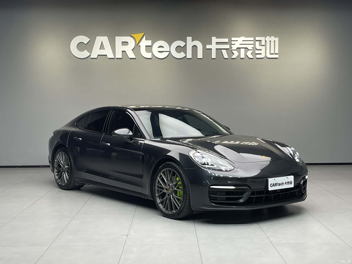 Porsche Panamera, 2023 3