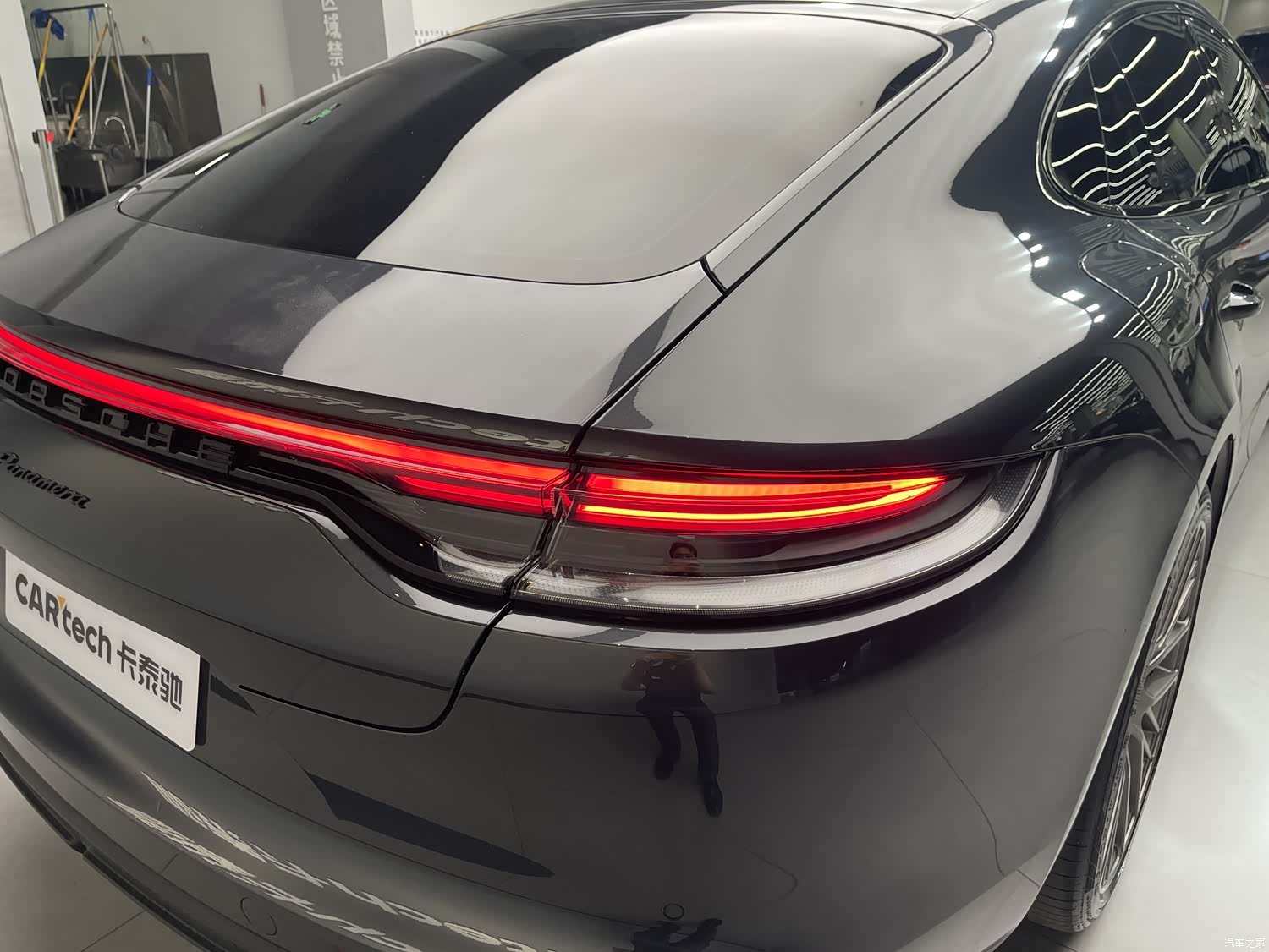 Porsche Panamera, 2023 14