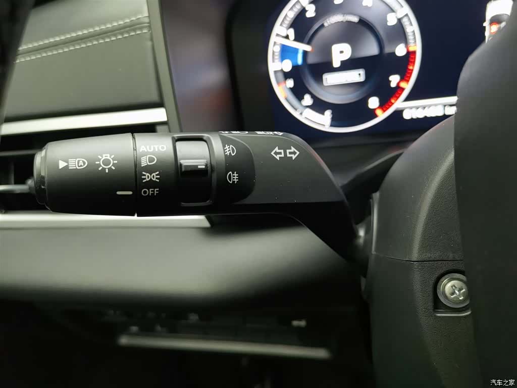Mitsubishi Outlander, 2023 21