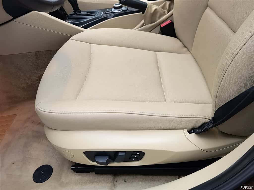 BMW X1, 2012 20