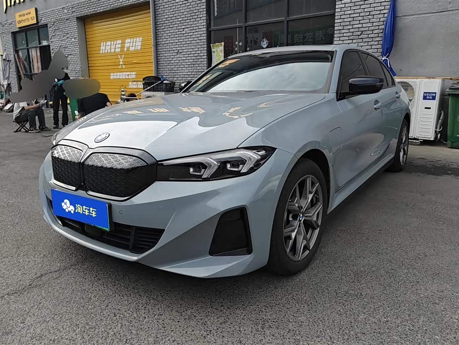 BMW i3