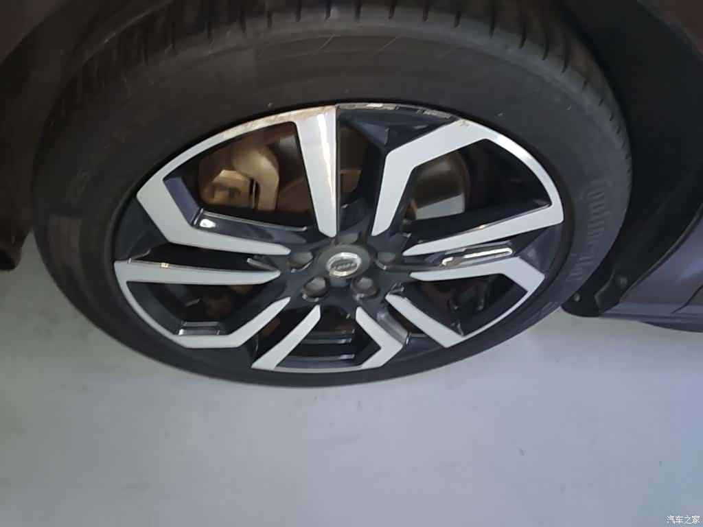 Volvo V40, 2018 23