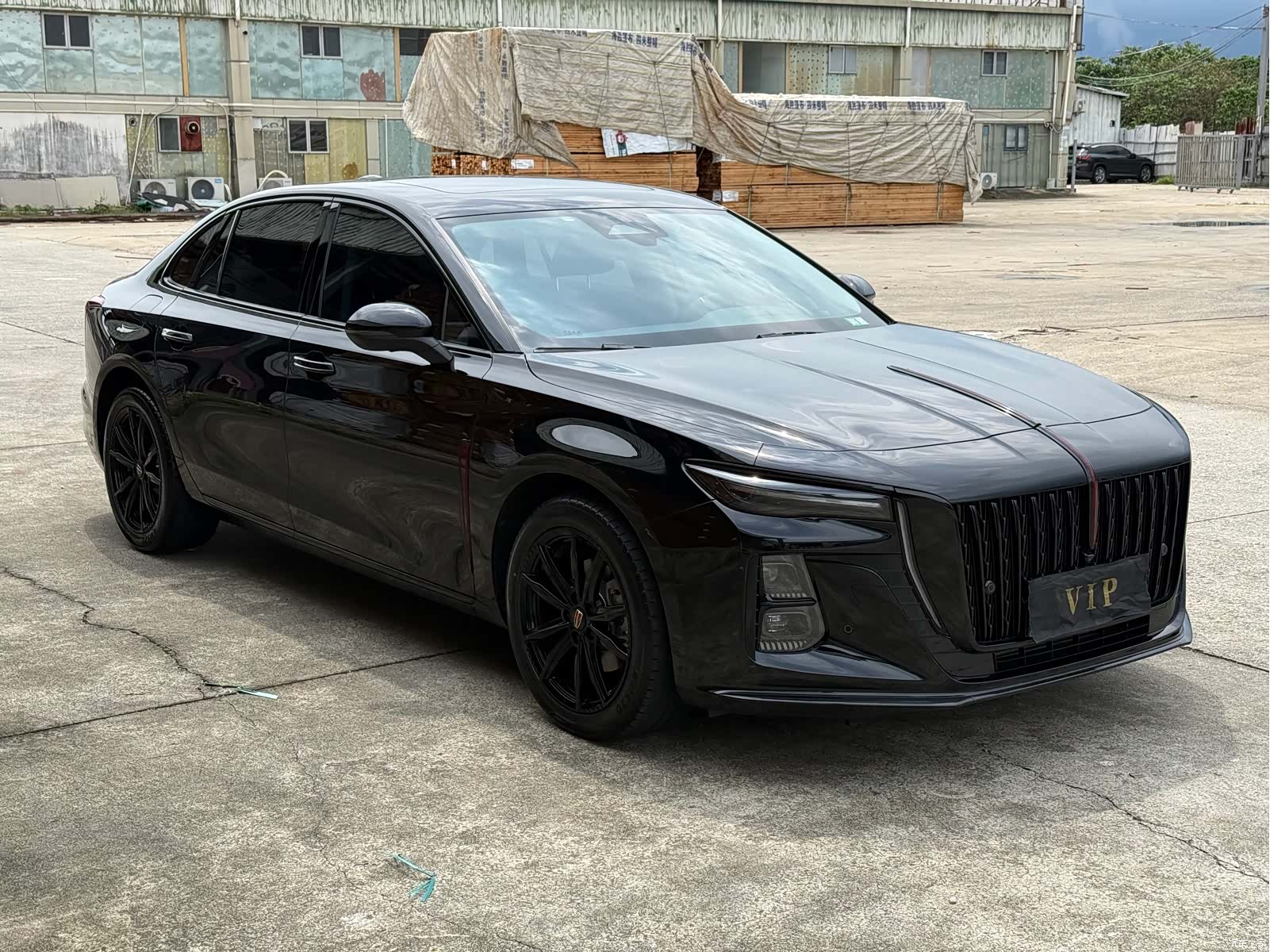 Hongqi H5, 2024 4