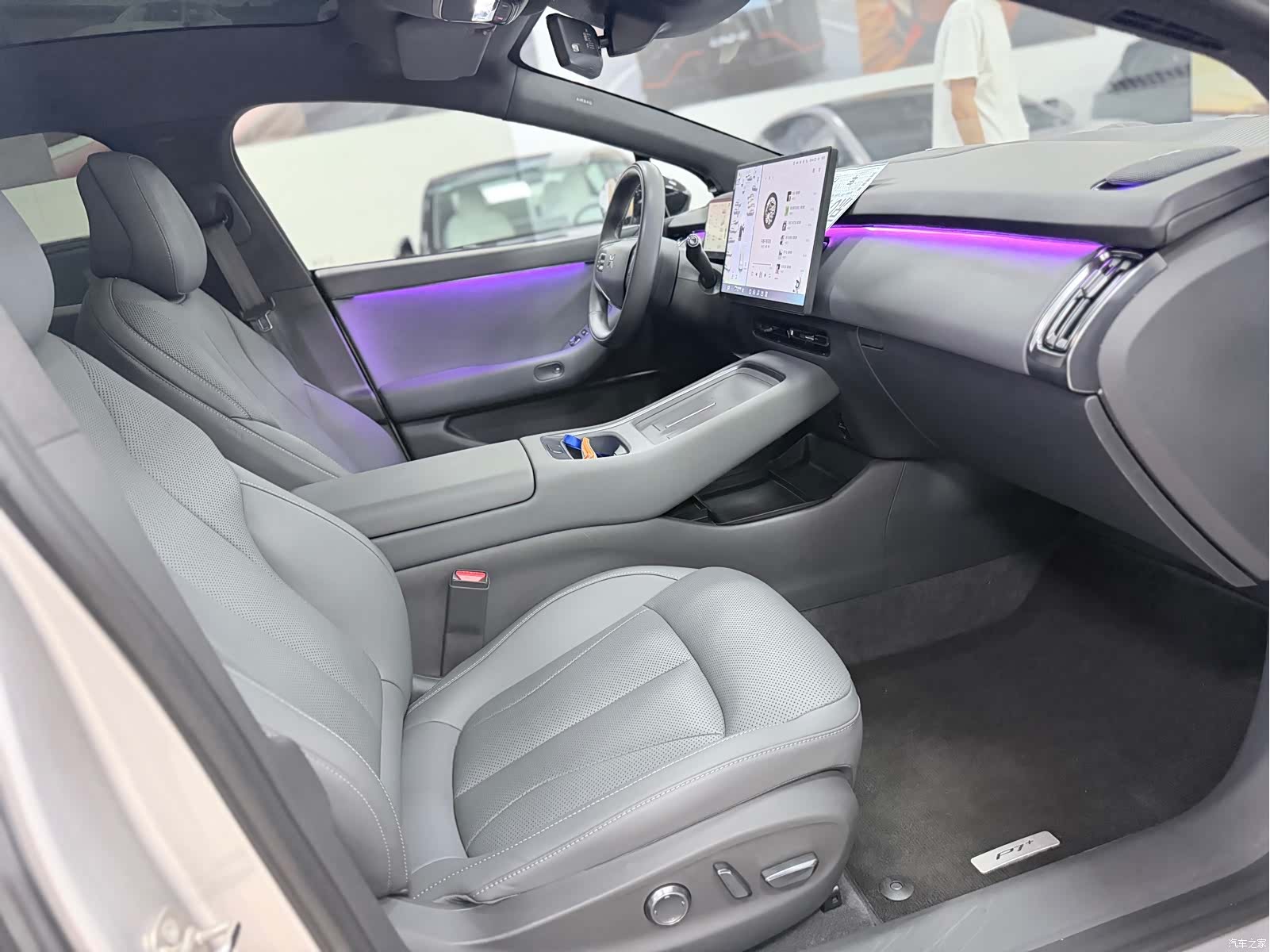 Xpeng P7, 2025 12