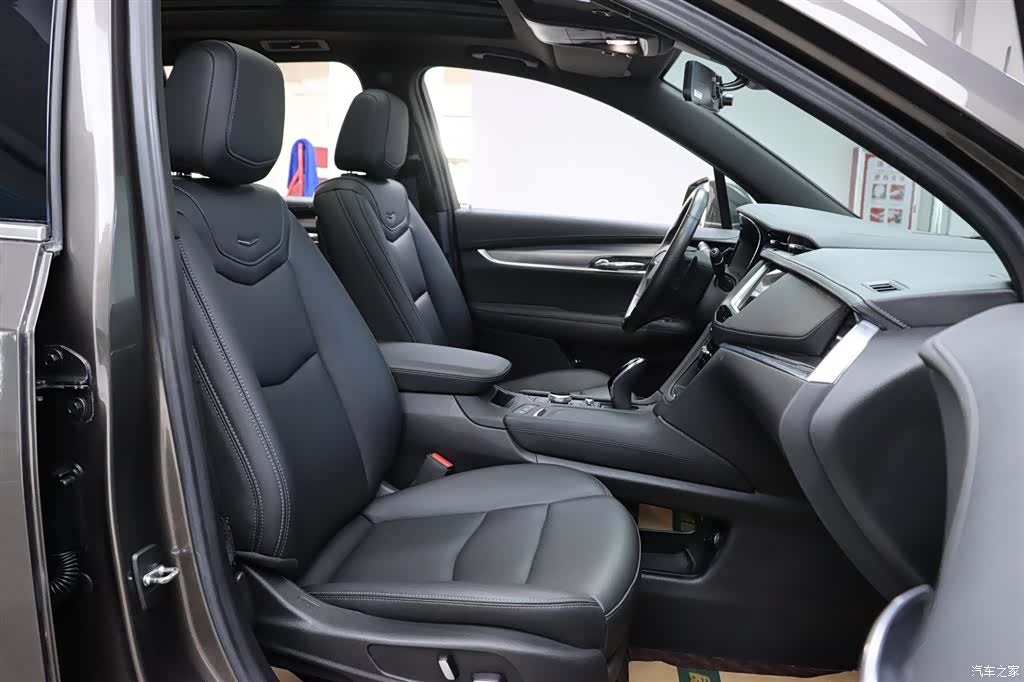 Cadillac XT6, 2022 15