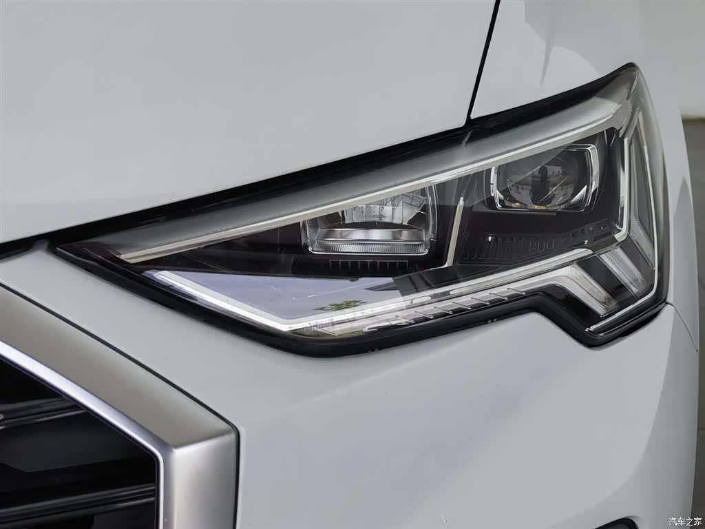 Audi Q3, 2019 7