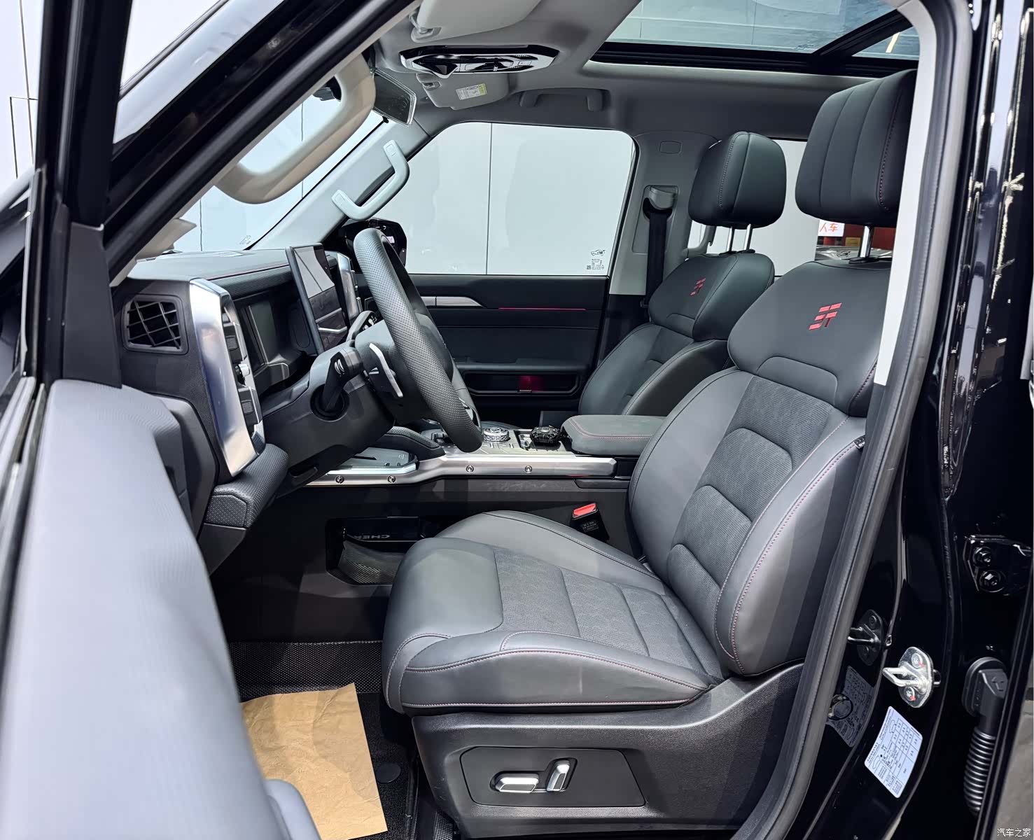 Jetour Traveller, 2023 14