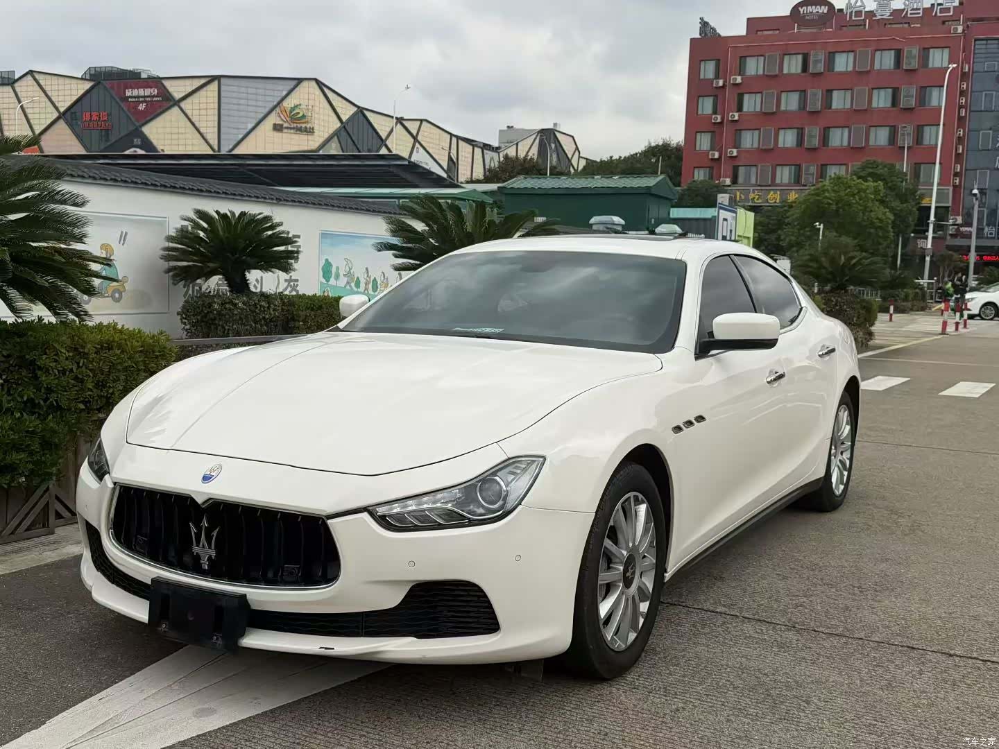 Maserati Ghibli, 2016 1