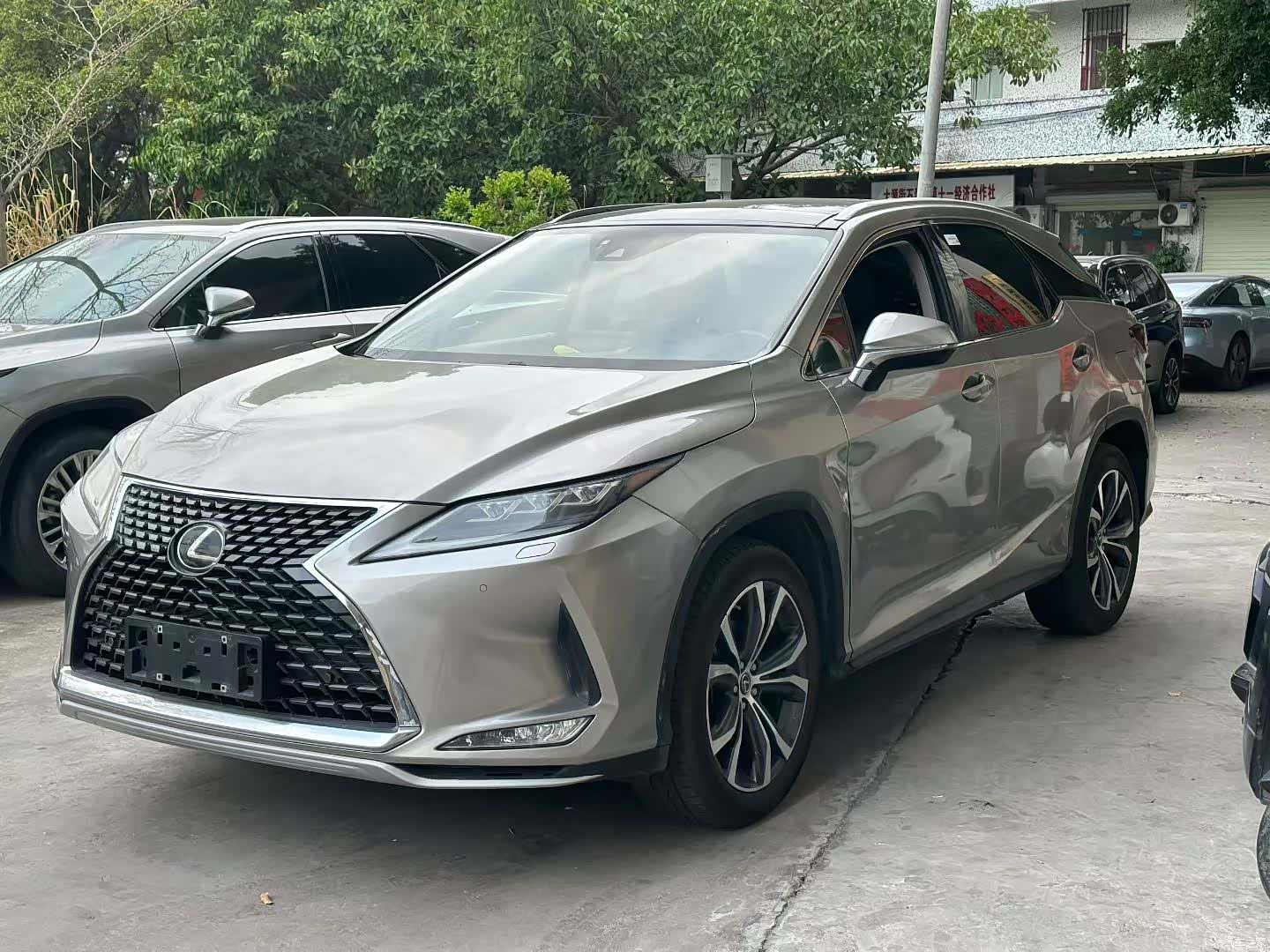 Lexus RX, 2021 1