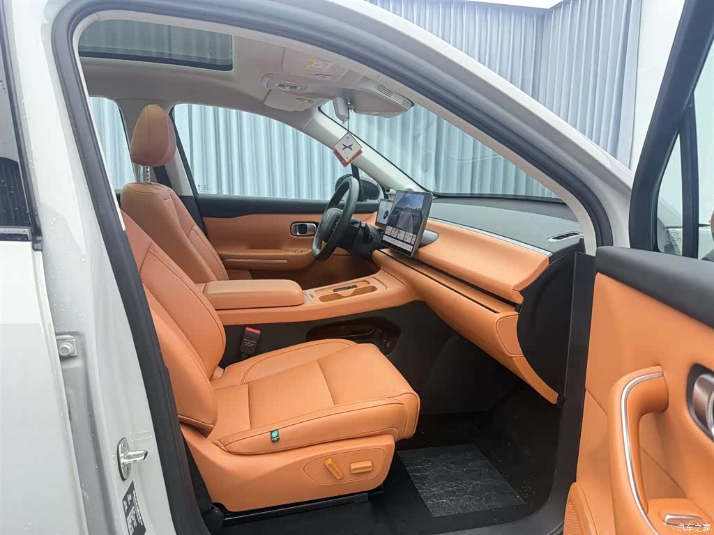 Leapmotor C10, 2025 16