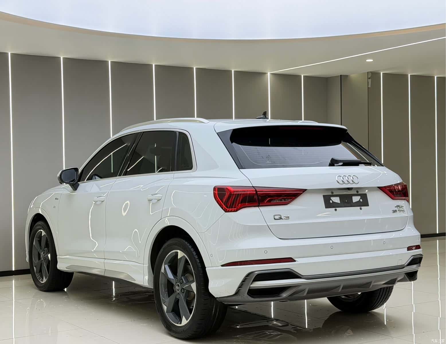 Audi Q3, 2022 8