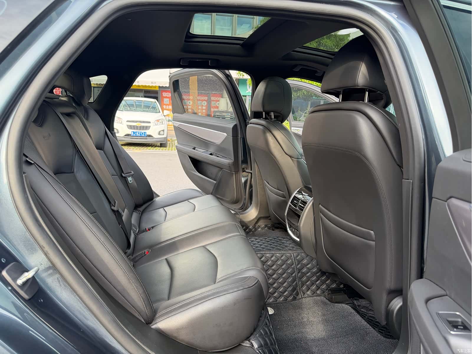 Cadillac CT6, 2023 10