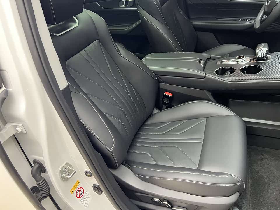 Changan UNI-K Smart iDD