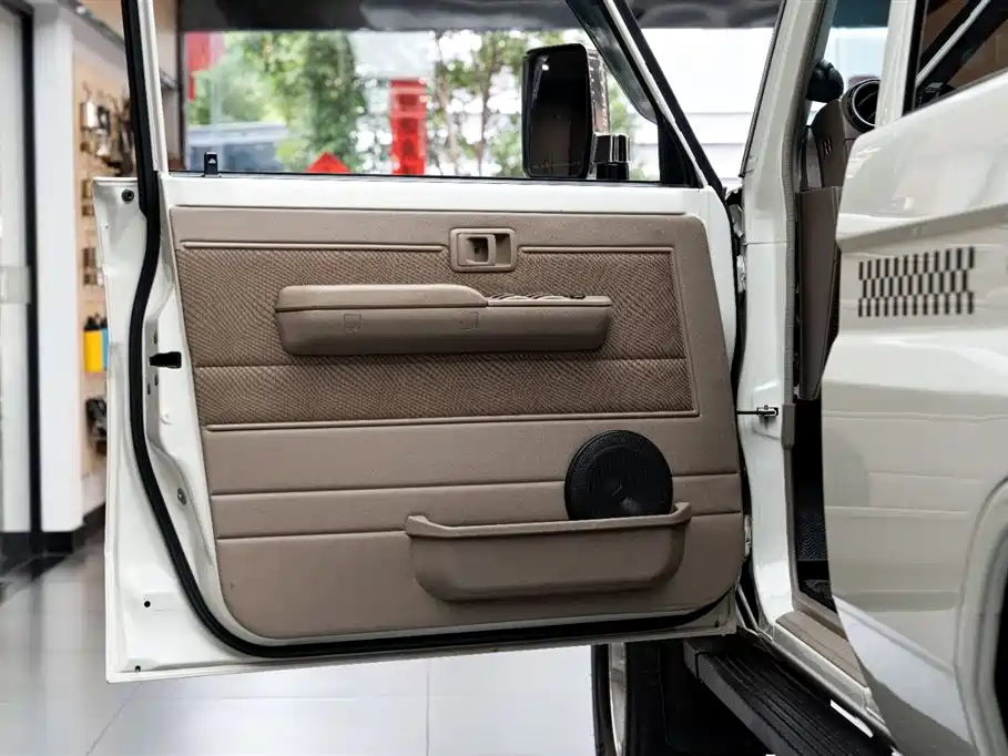 Toyota Land Cruiser Toyota Land Cruiser