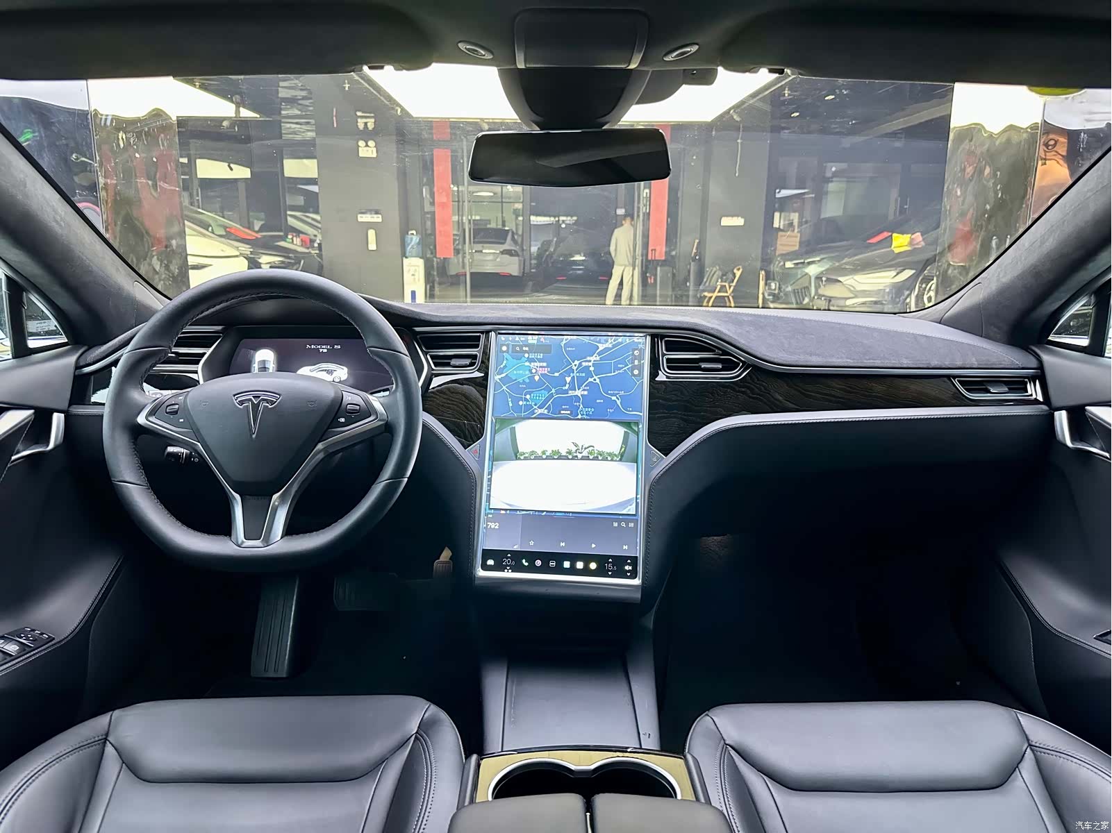 Tesla Model S, 2016 13