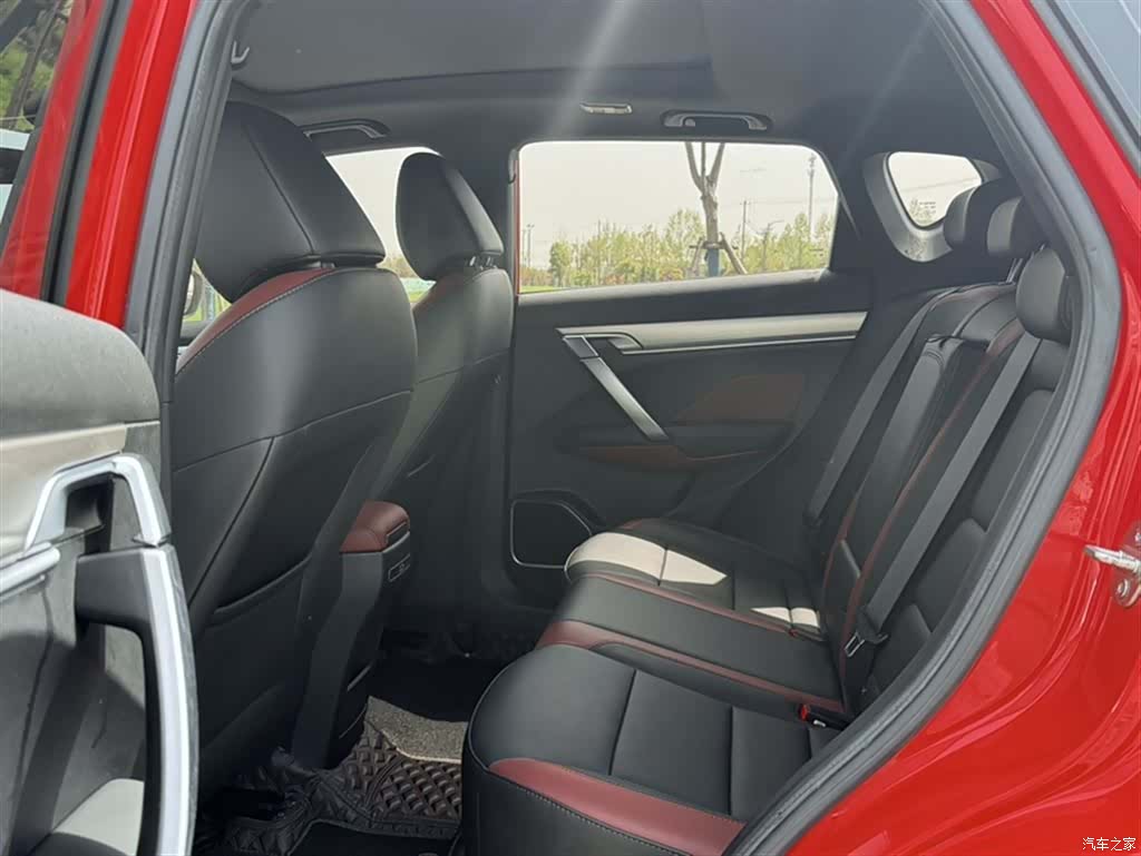 Geely Coolray, 2021 17