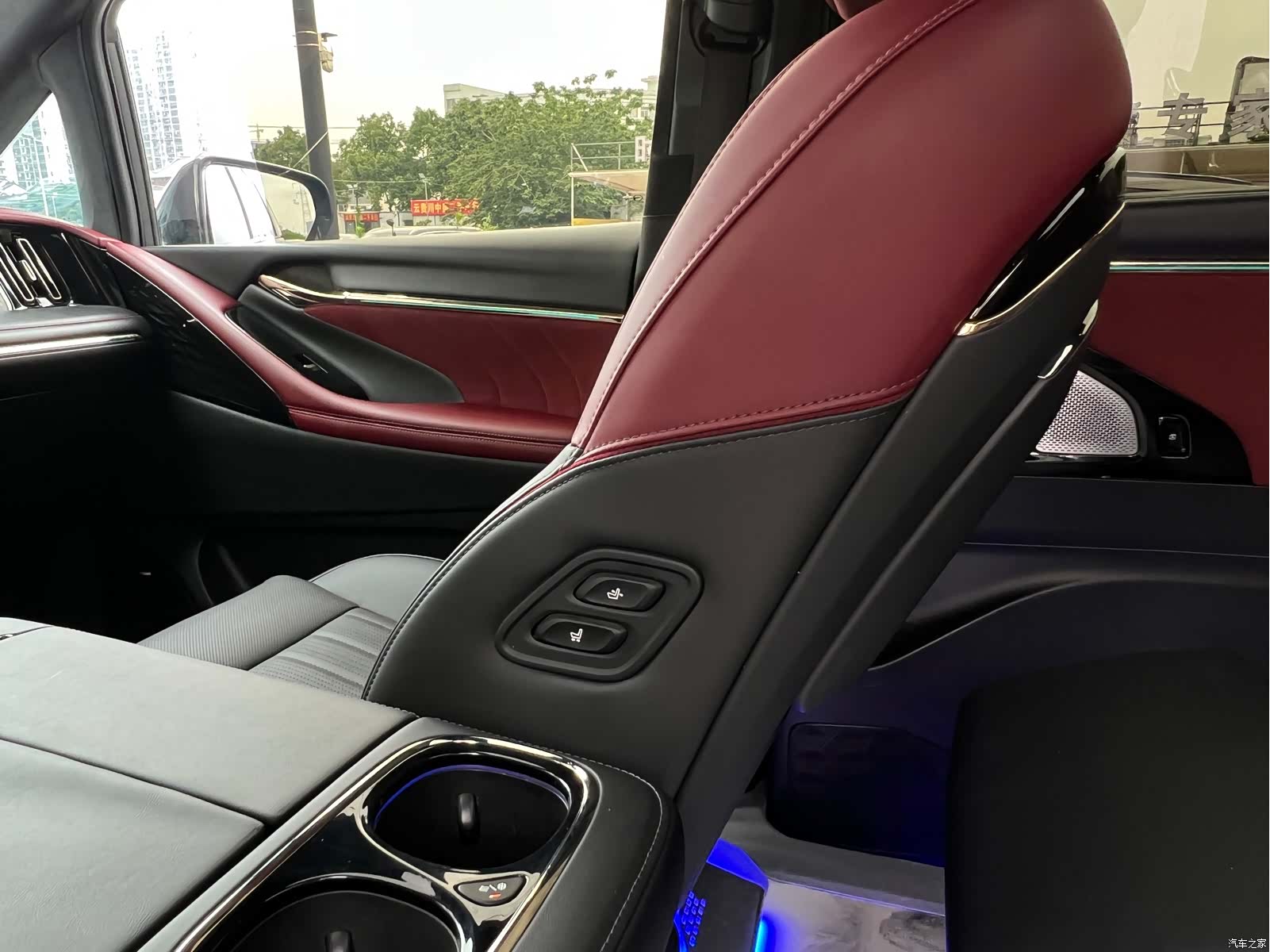 Trumpchi M8, 2023 25