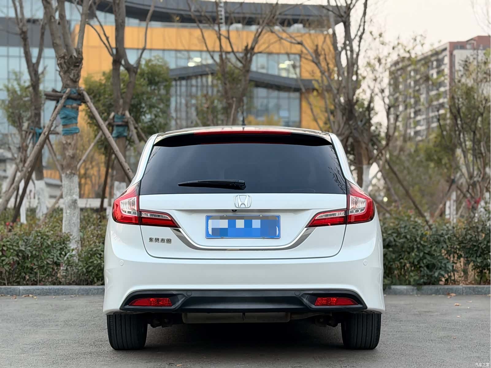 Honda Jade, 2016 9