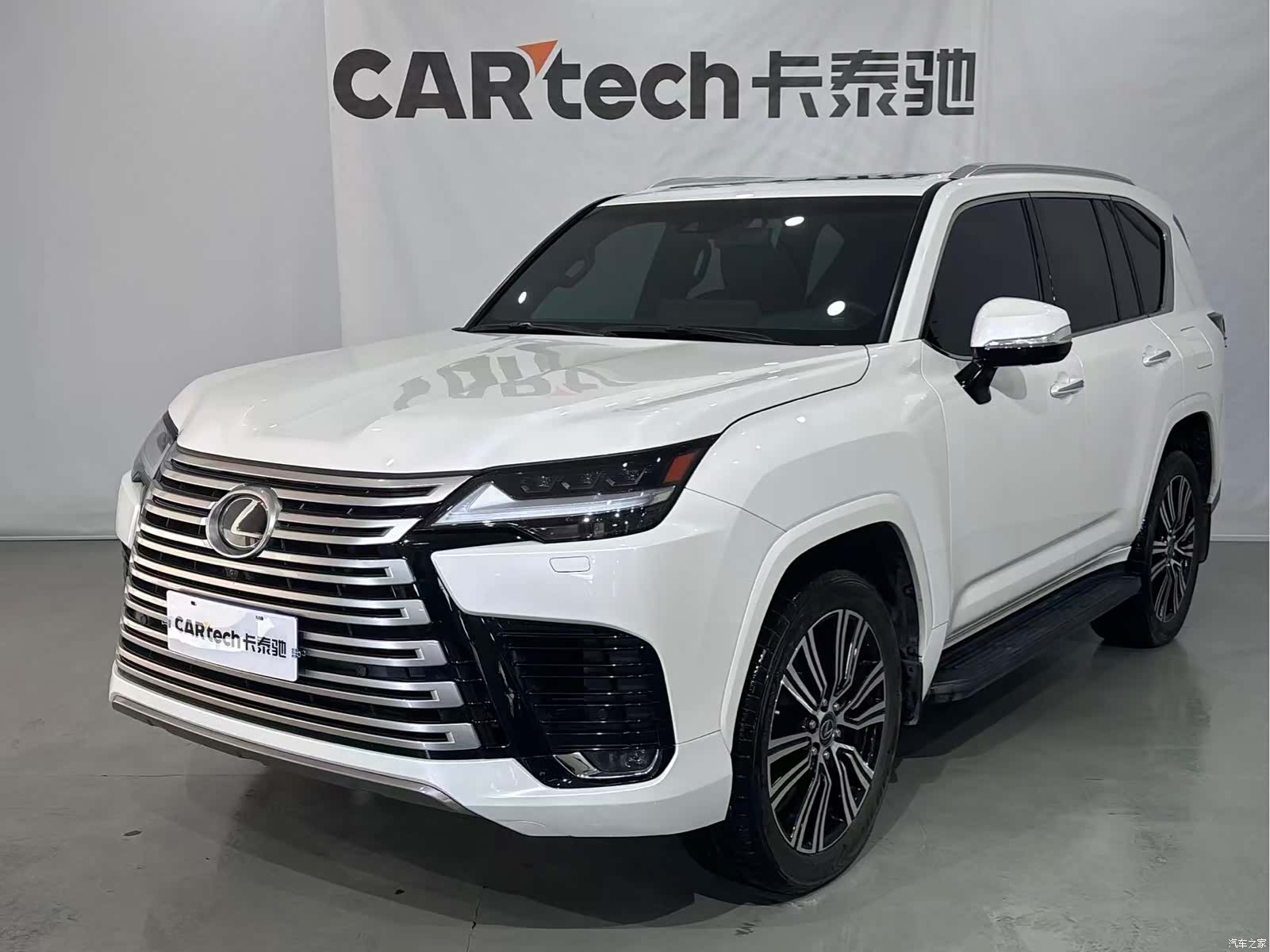 Lexus LX, 2024 1