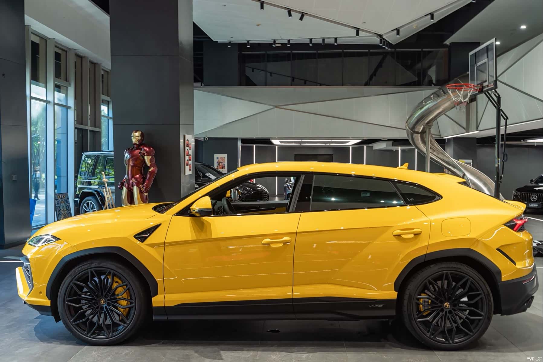 Lamborghini Urus, 2025 19