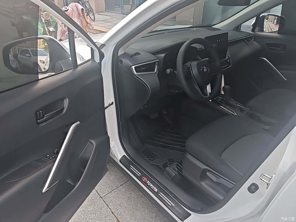 Toyota Frontlander, 2023 12