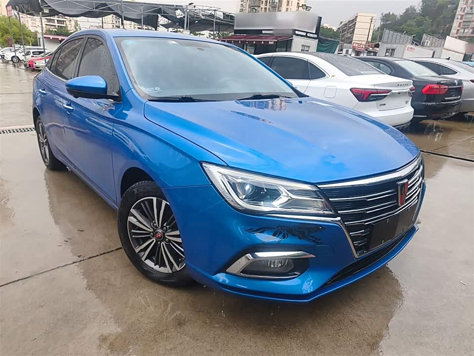 Roewe i5