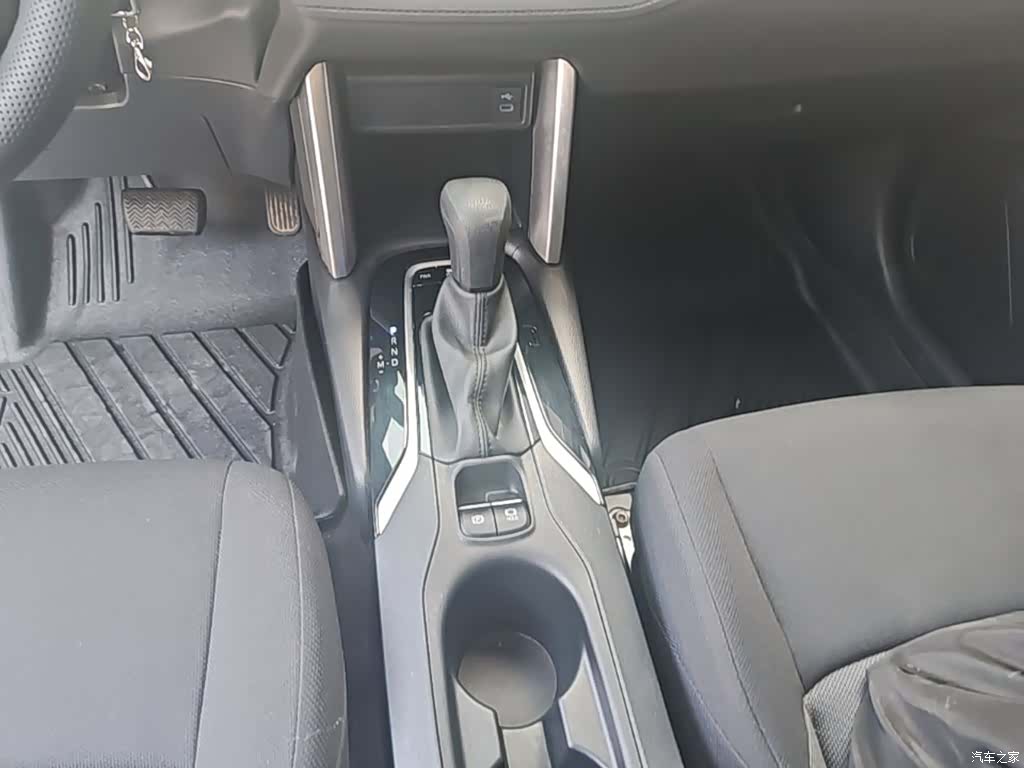 Toyota Frontlander, 2023 10