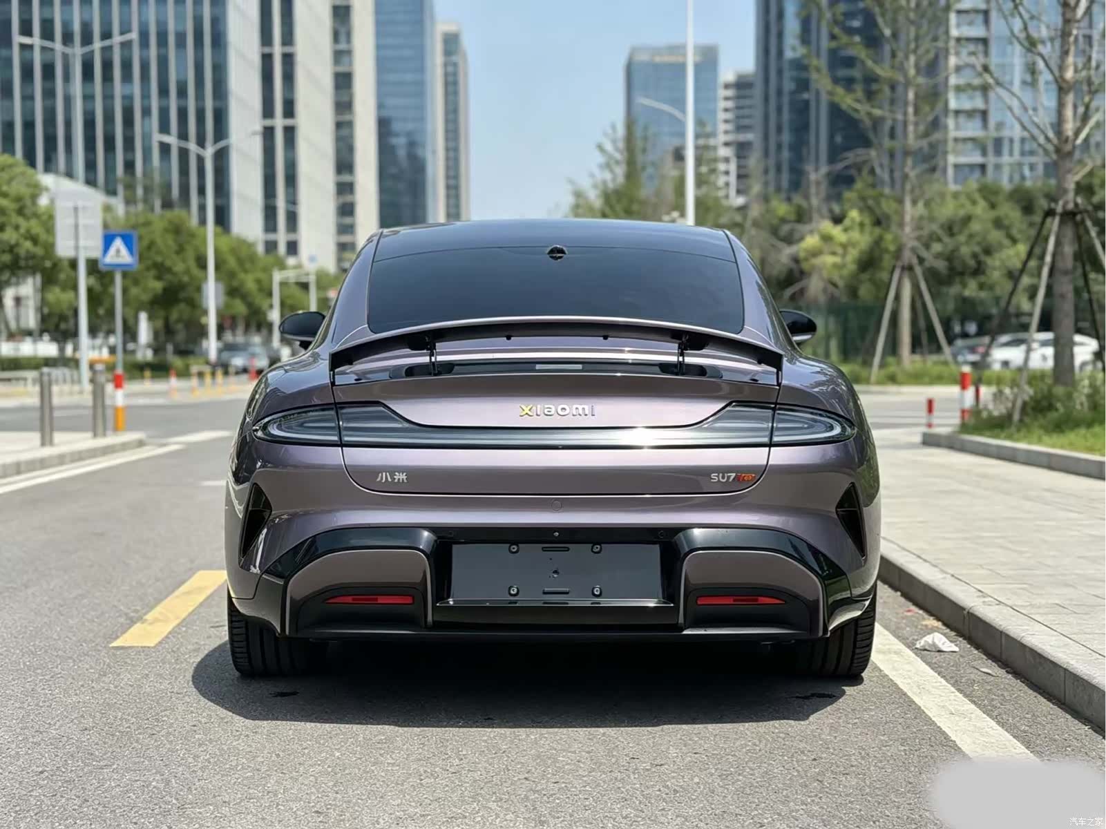Xiaomi SU7, 2024 16