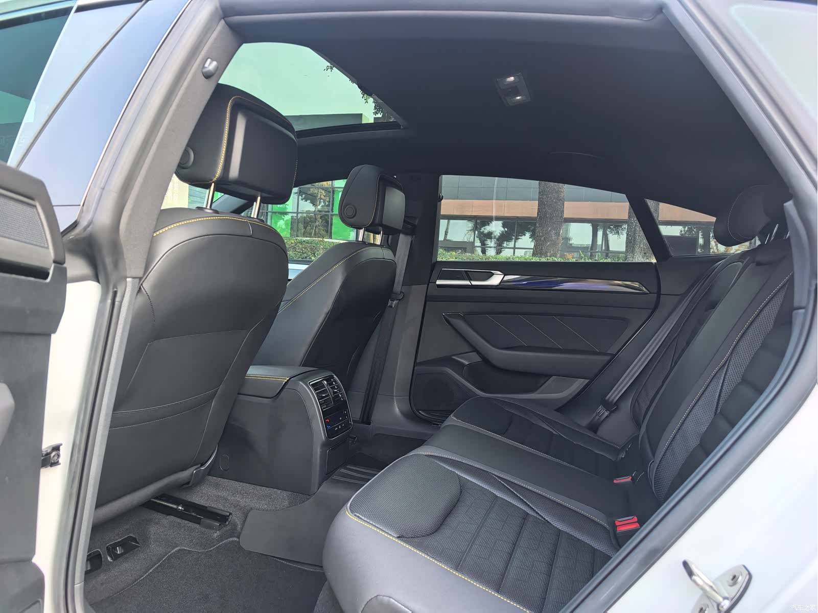 Volkswagen CC, 2024 11
