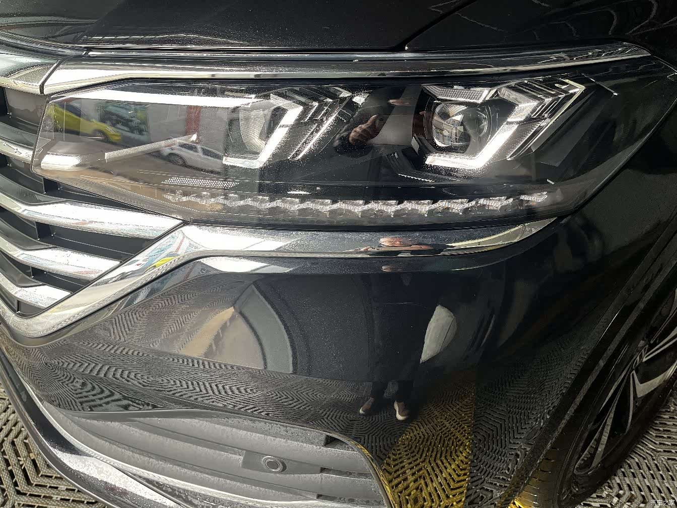 Volkswagen Viloran, 2025 8