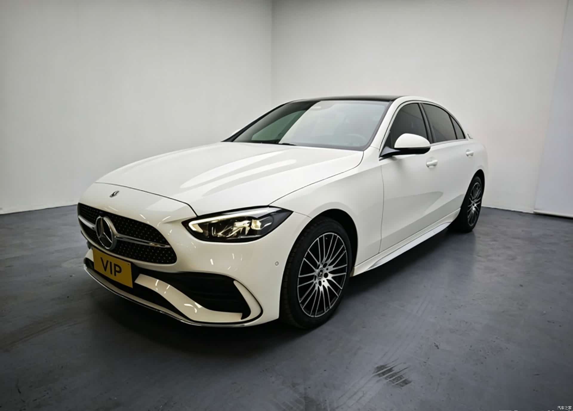 Mercedes-Benz C-Class, 2024 1