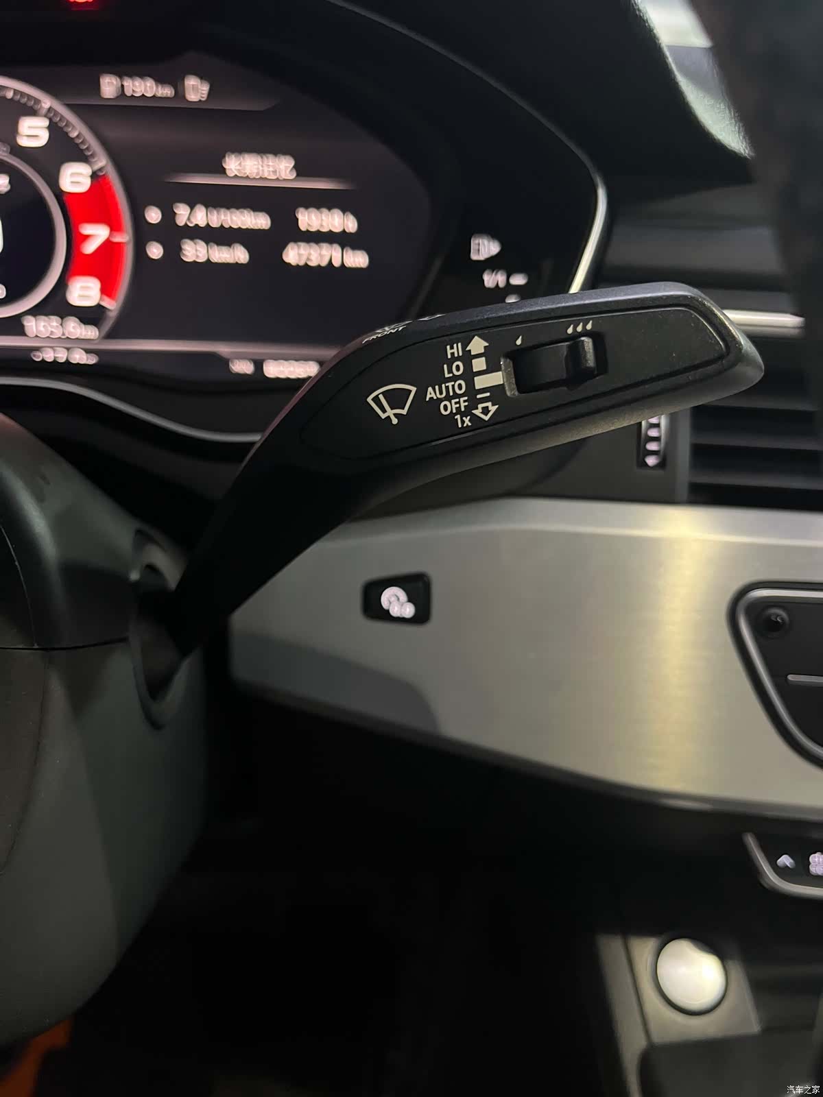 Audi A4L, 2019 23