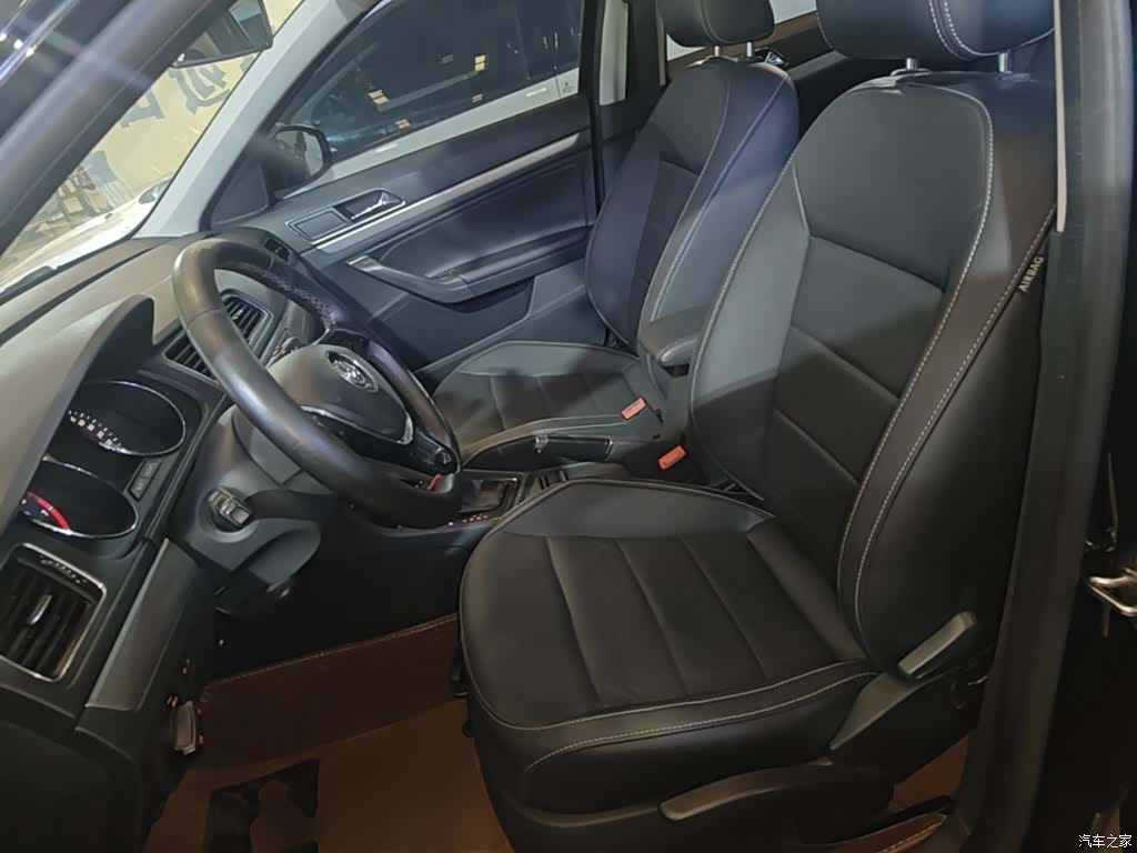 Volkswagen Lavida, 2016 15