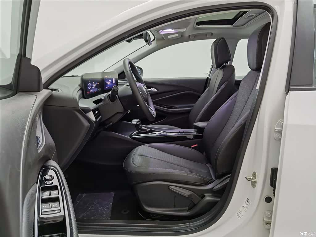Buick Verano, 2023 10